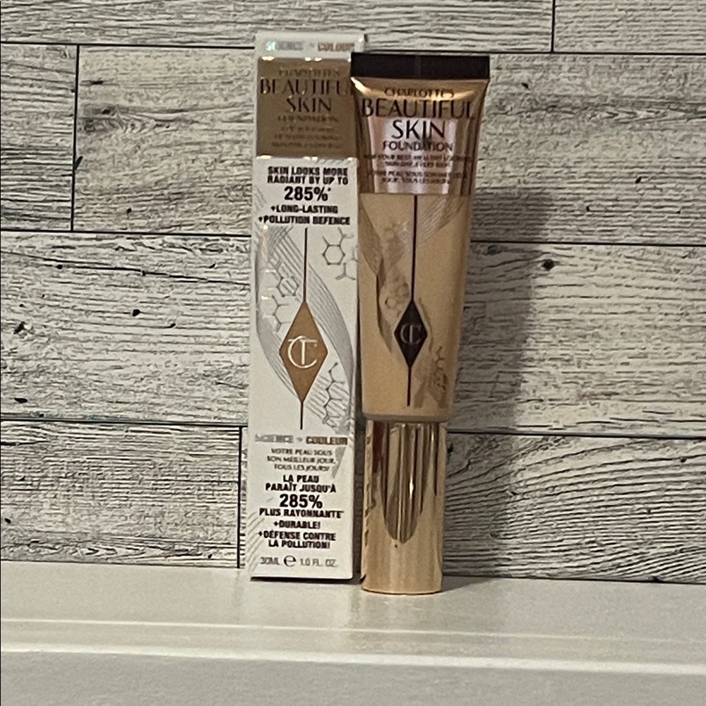Charlotte Tilbury Beautiful Skin Foundation - 2 Neutral